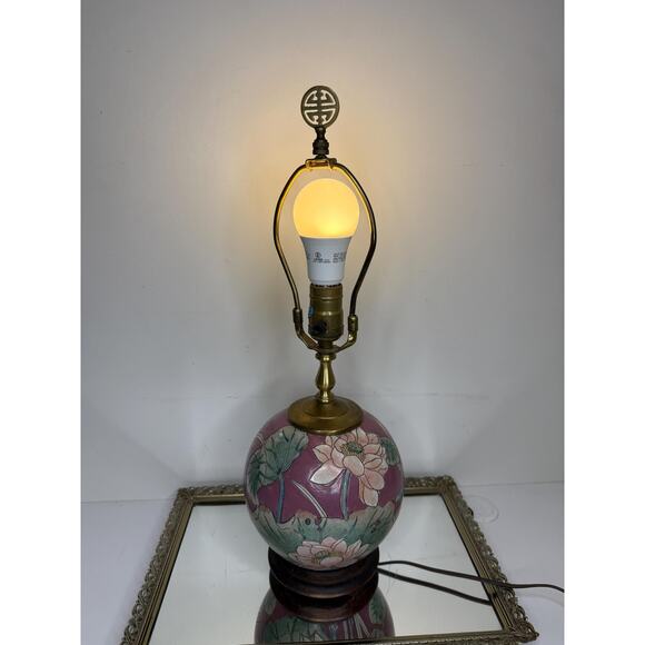 Vintage Chinese Porcelain Ginger Jar Lamp Floral Painted with Brass Detail with - Picture 7 of 8